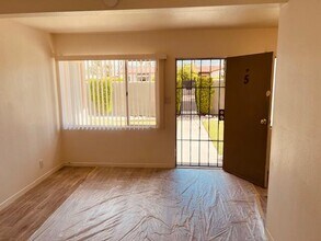 590 S Calle Palo Fierro in Palm Springs, CA - Building Photo - Building Photo