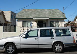 1233 Kenmore Ave in Los Angeles, CA - Building Photo - Building Photo