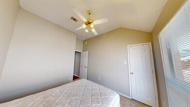 7812 Silver Sage Dr in Fort Worth, TX - Building Photo - Building Photo