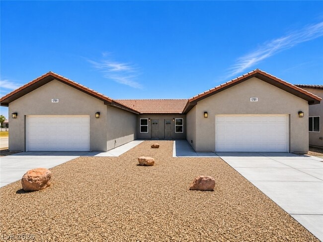 property at 1701 Sycamore Ave
