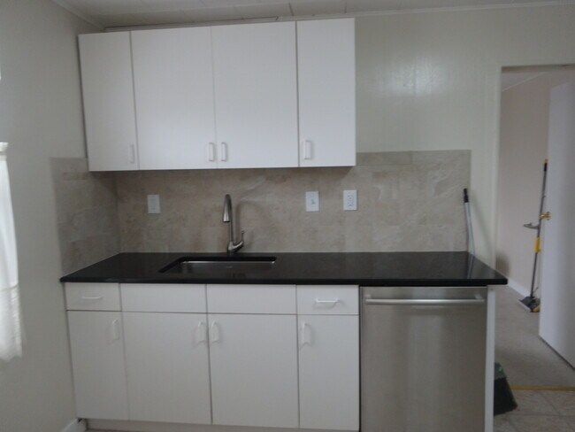 22 Vinton St, Unit 3 in Boston, MA - Building Photo - Building Photo