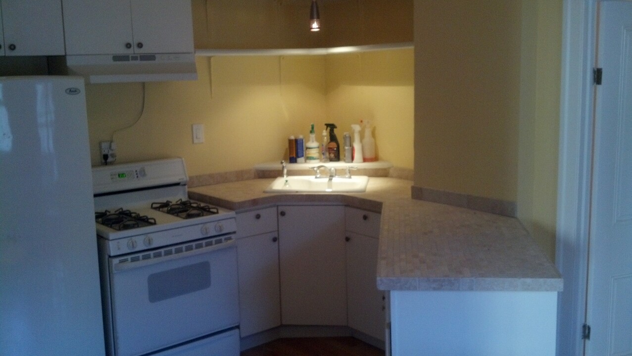 57 Cookman Ave, Unit 2 in Ocean Grove, NJ - Building Photo