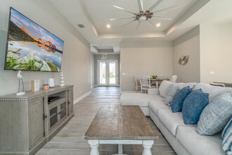 104 Sunny Way in Rotonda West, FL - Building Photo - Building Photo