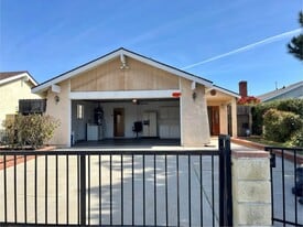 2346 Seabright Ave in Long Beach, CA - Building Photo