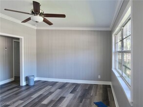 257 E Yeomans Ave in La Belle, FL - Building Photo - Building Photo