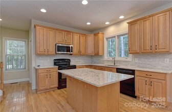 10496 Gunnison Ln in Charlotte, NC - Building Photo - Building Photo