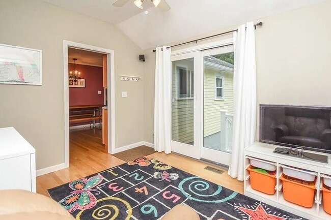 19 Beatty St in Canton, MA - Building Photo - Building Photo