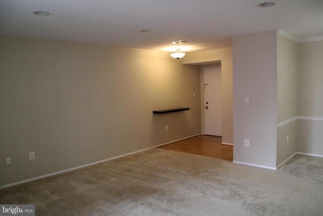 property at 8040 Needwood Rd