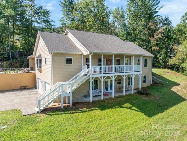 24 Lamplighter Ln, Unit 10101 in Weaverville, NC - Building Photo - Building Photo