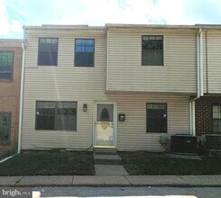 25 Sawmill Run in Norristown, PA - Building Photo - Building Photo