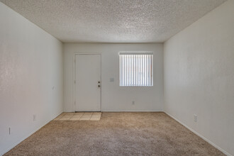 GC 3734 Apartments in Phoenix, AZ - Foto de edificio - Interior Photo