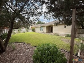 1608 Lakeview Dr in Canyon Lake, TX - Building Photo - Building Photo