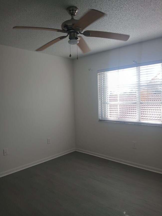 3635 NW Mediterranean Ln, Unit Portofino in Jensen Beach, FL - Building Photo - Building Photo
