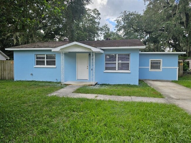property at 2721 Doyle Cir