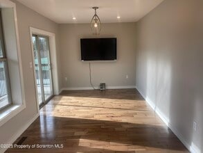 628 Hudson St in Hawley, PA - Building Photo - Building Photo