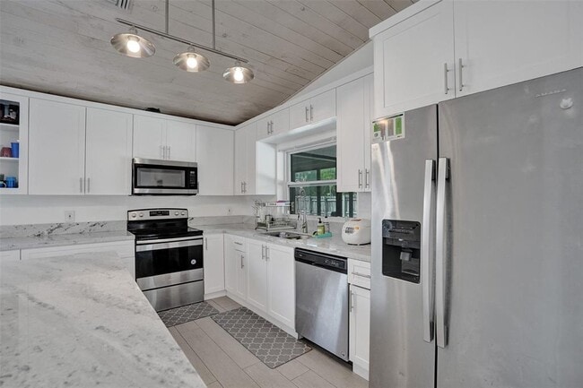 7471 NW 35th Ct in Lauderhill, FL - Building Photo - Building Photo