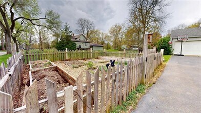 44 Colony Dr in Oberlin, OH - Building Photo - Building Photo