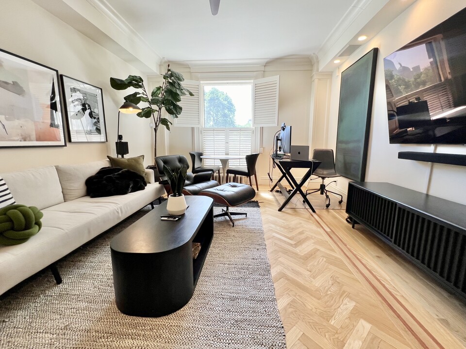 21 Beacon St, Unit 3I in Boston, MA - Building Photo