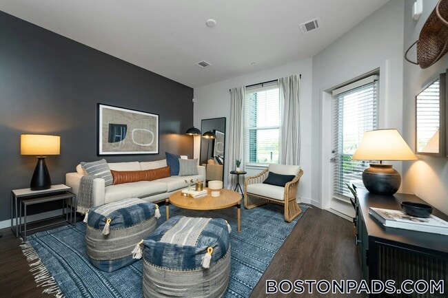 1 Kingston Collection Way