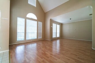 3310 Bluebonnet Meadows Ln in Houston, TX - Building Photo - Building Photo
