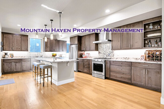 property at 3040 Alpine Hideaway Trail