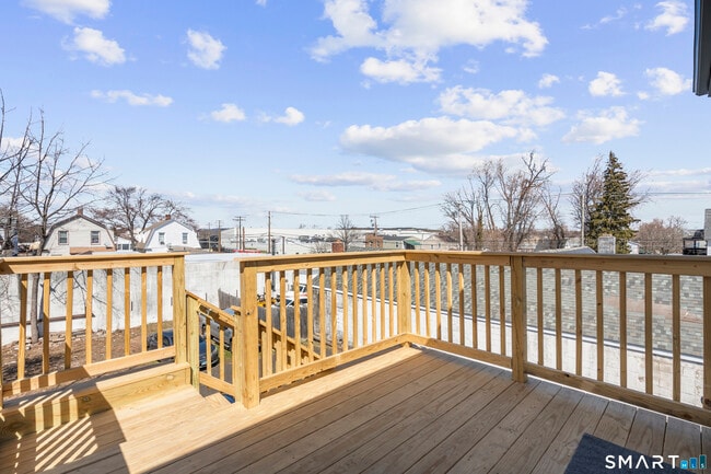 93 Spring St in West Haven, CT - Building Photo - Building Photo