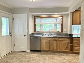 2980 N Arbor Dr in Brookfield, WI - Building Photo - Building Photo