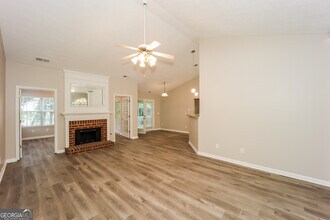 6245 New Magnolia Pl in College Park, GA - Building Photo - Building Photo