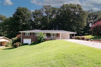 840 Howard Ct SW in Mableton, GA - Building Photo - Building Photo