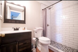 66 Brees Blvd in San Antonio, TX - Building Photo - Building Photo