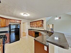 141 Bridgemill Dr in Hampton, GA - Building Photo - Building Photo