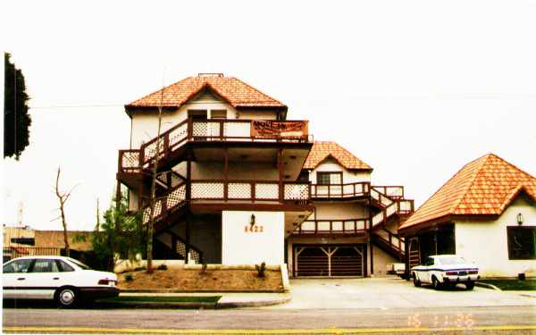 8422 Whitaker St in Buena Park, CA - Building Photo - Building Photo
