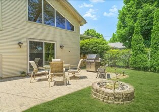 249 S Milton Ave in Glen Ellyn, IL - Building Photo - Building Photo