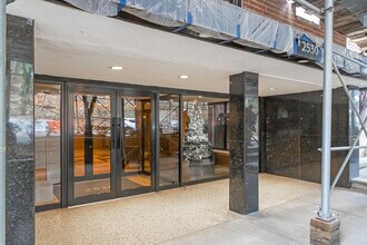 Origin Independence in Bronx, NY - Foto de edificio - Building Photo