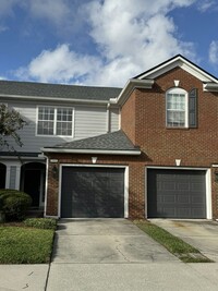 13431 Stone Pond Dr in Jacksonville, FL - Foto de edificio - Building Photo