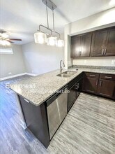 1000 Henry Pl Blvd in Clarksville, TN - Building Photo - Building Photo