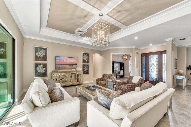 9569 Siracusa Ct in Naples, FL - Foto de edificio - Building Photo