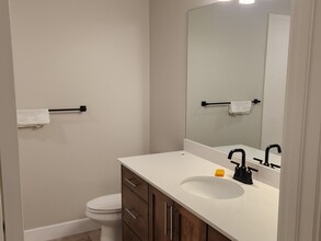 1205 W Canterbury Cir in Clearfield, UT - Building Photo - Building Photo