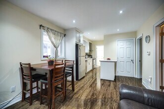 14 Moray Pl in Toronto, ON - Building Photo - Building Photo