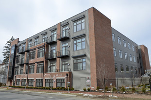 Chestnut Street Lofts Apartments