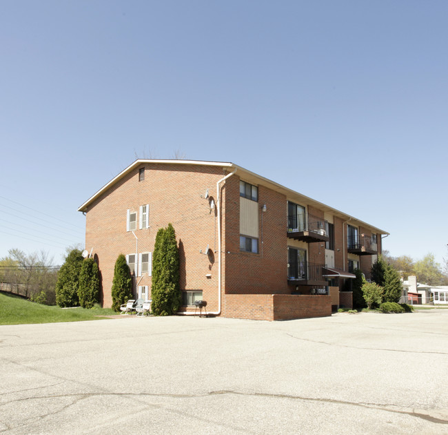 3820 Benjamin Ave in Royal Oak, MI - Foto de edificio - Building Photo