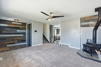 4475 London Ln in Colorado Springs, CO - Building Photo - Building Photo