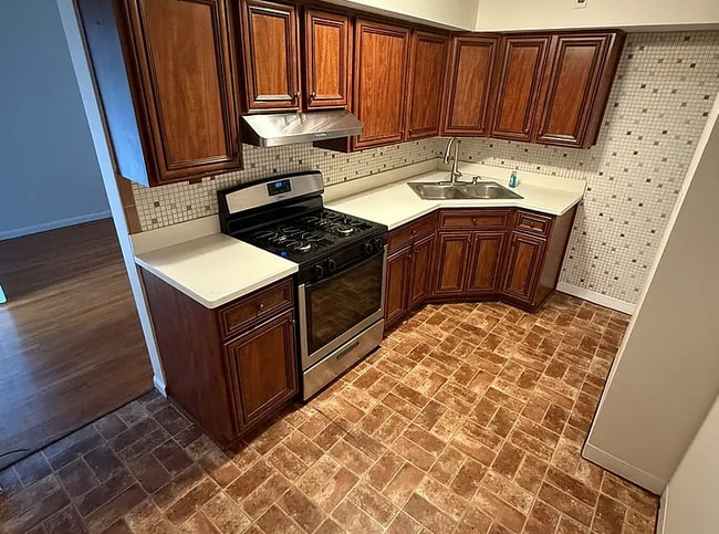 property at 214 Chicago Ave