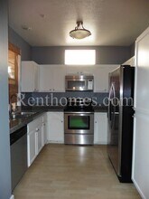 18752 Caminito Cantilena in San Diego, CA - Building Photo - Building Photo