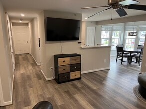 1605 Berry Rose Ct in Frederick, MD - Building Photo - Building Photo