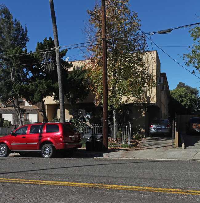 621 N Avenue 66 in Los Angeles, CA - Building Photo - Building Photo