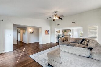 6809 Ragan Dr in The Colony, TX - Foto de edificio - Building Photo