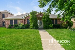 1624 Bent Brook Dr in Mesquite, TX - Building Photo