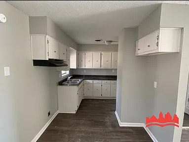 874 Castlewood Ave in Memphis, TN - Foto de edificio - Building Photo