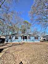 405 Woodland St NW in Hartselle, AL - Building Photo